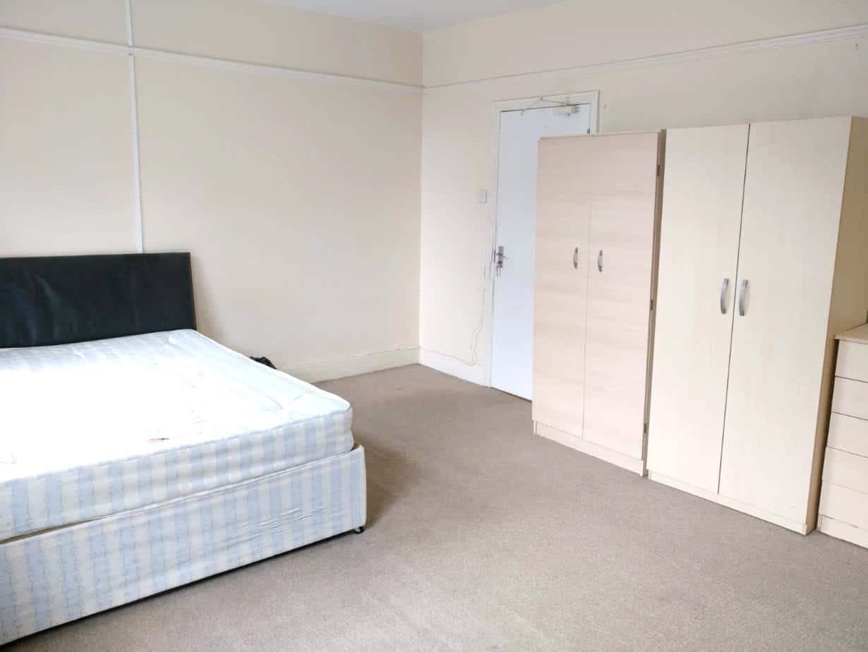 Earlsmead Road, London, NW10 5QB