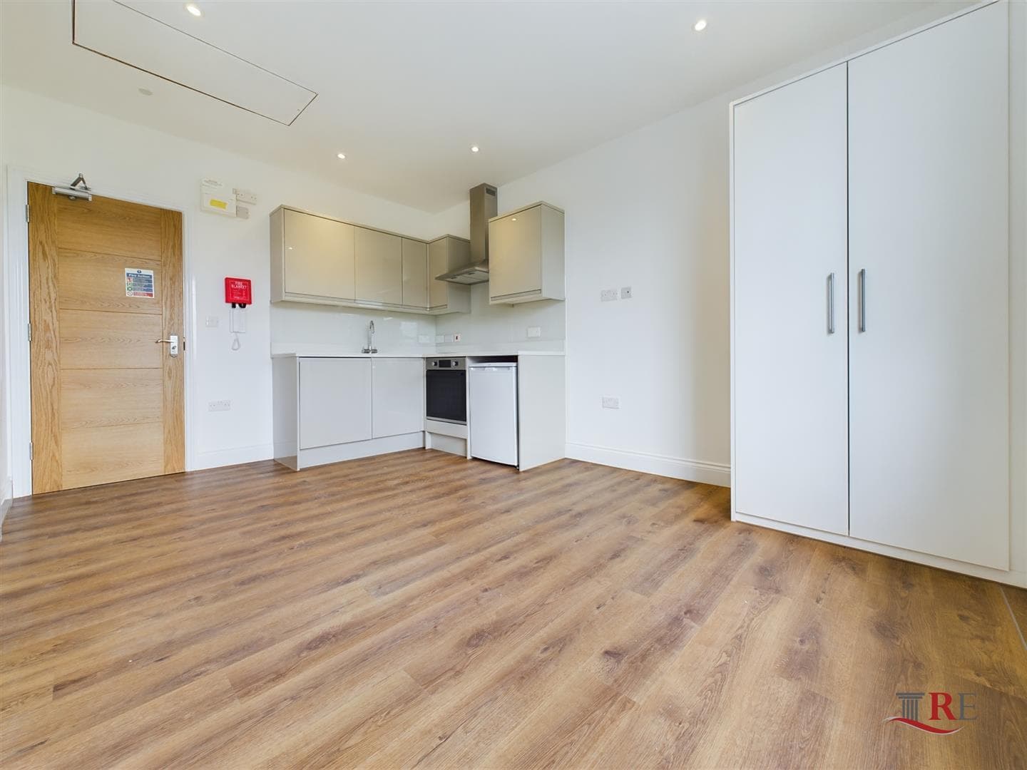 Christchurch Avenue, London, NW6 7BE