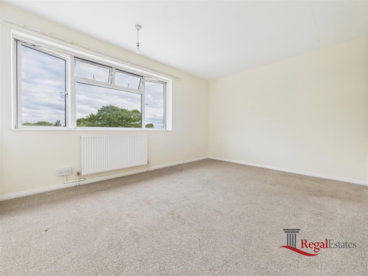 Barra Hall Circus, Hayes, Middlesex, UB3 2NU