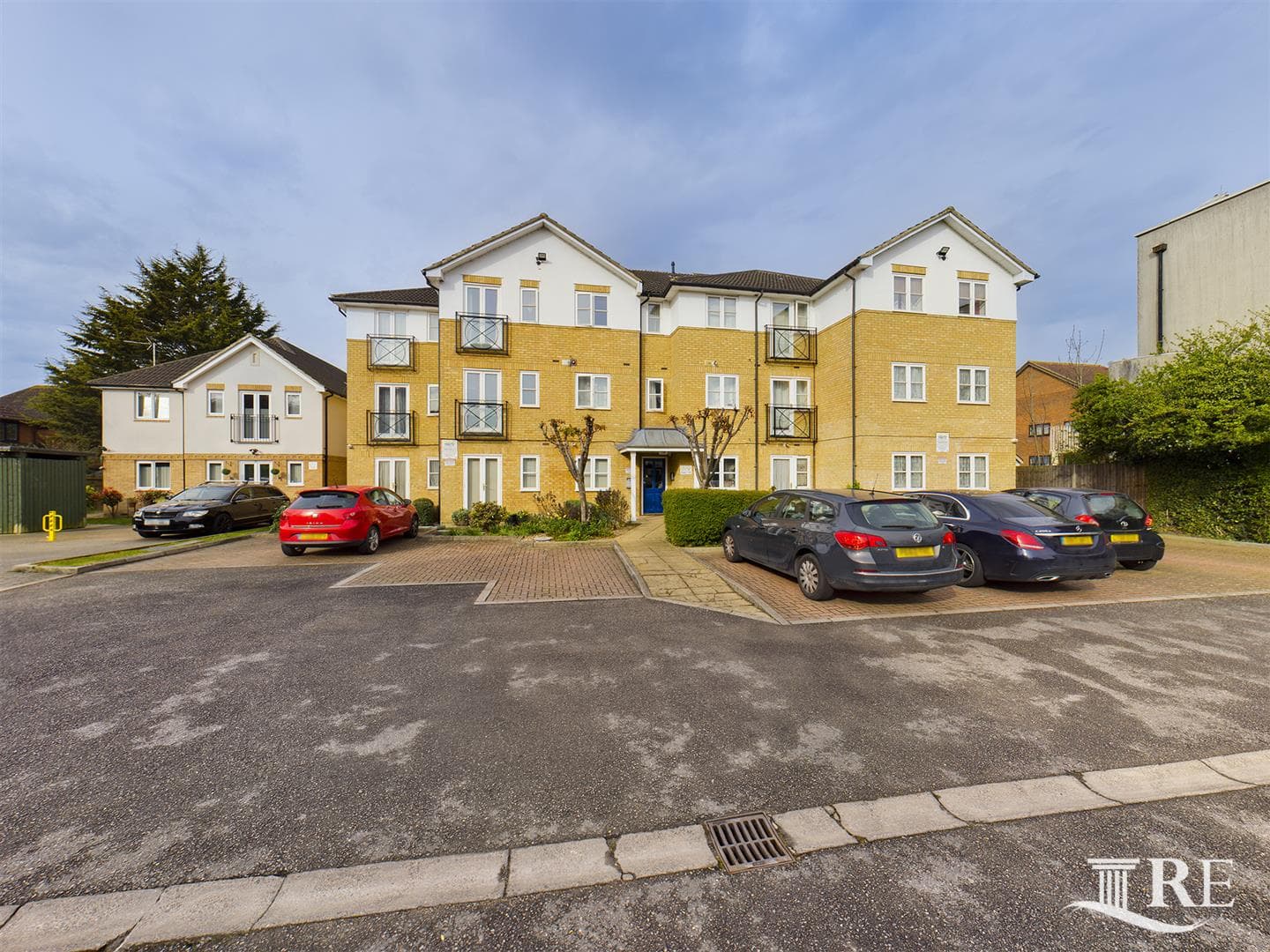 Corbins Lane, Harrow, Middlesex, HA2 8ET