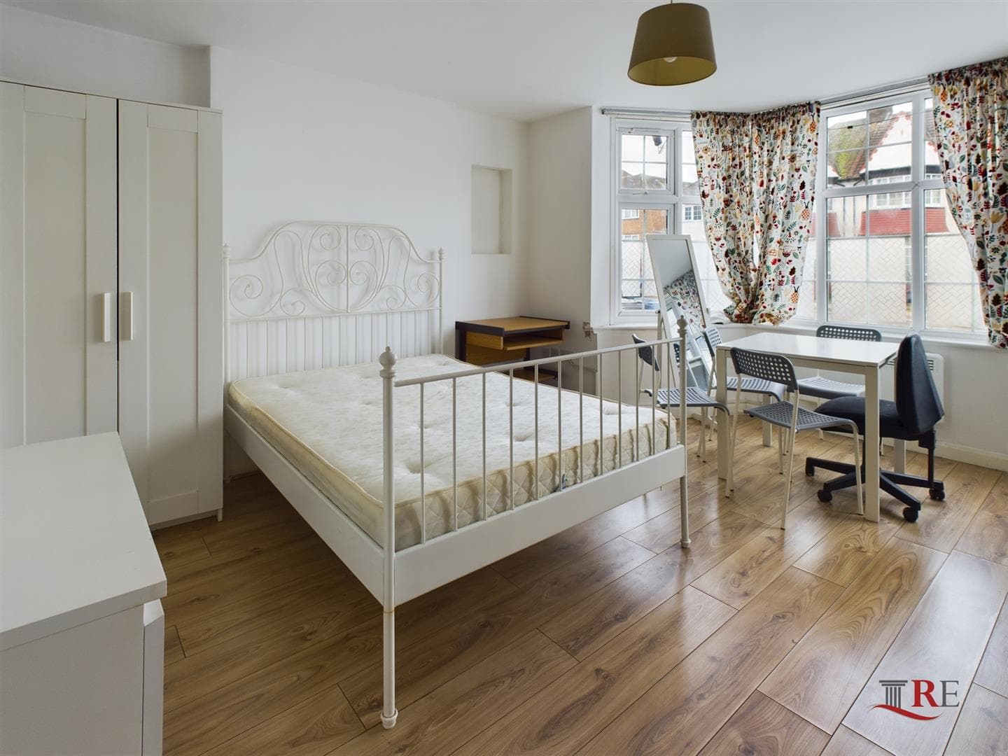 Heathfield Gardens, London, Brent, NW11 9HX